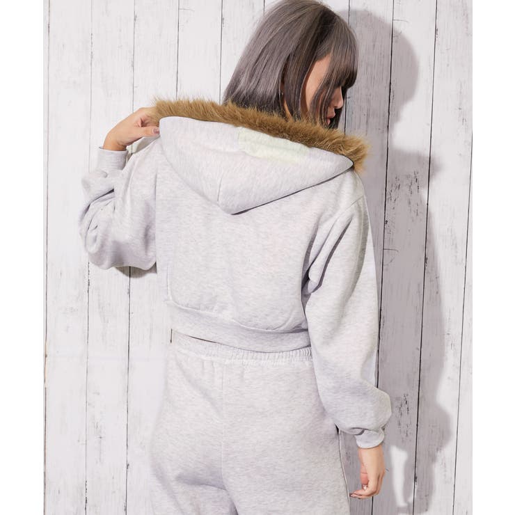 《ファーフード×ロゴストーン》ショート丈ジップパーカー 秋冬◎ | GORGE  | 詳細画像4 