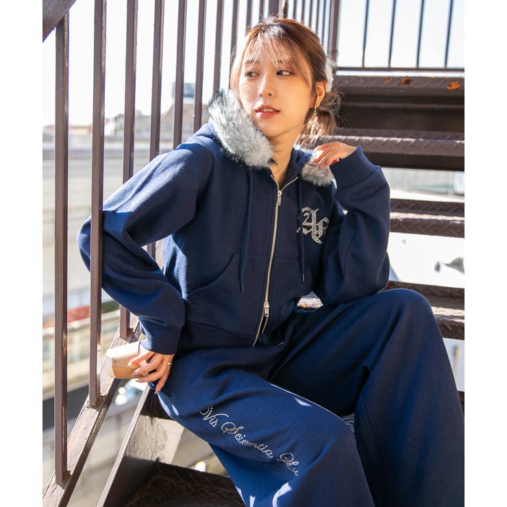 ファー付×ストーンロゴ》冬映え ストリート 裏起毛ショート丈ZIP