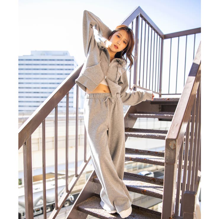 ファー付×ストーンロゴ》冬映え ストリート 裏起毛ショート丈ZIP