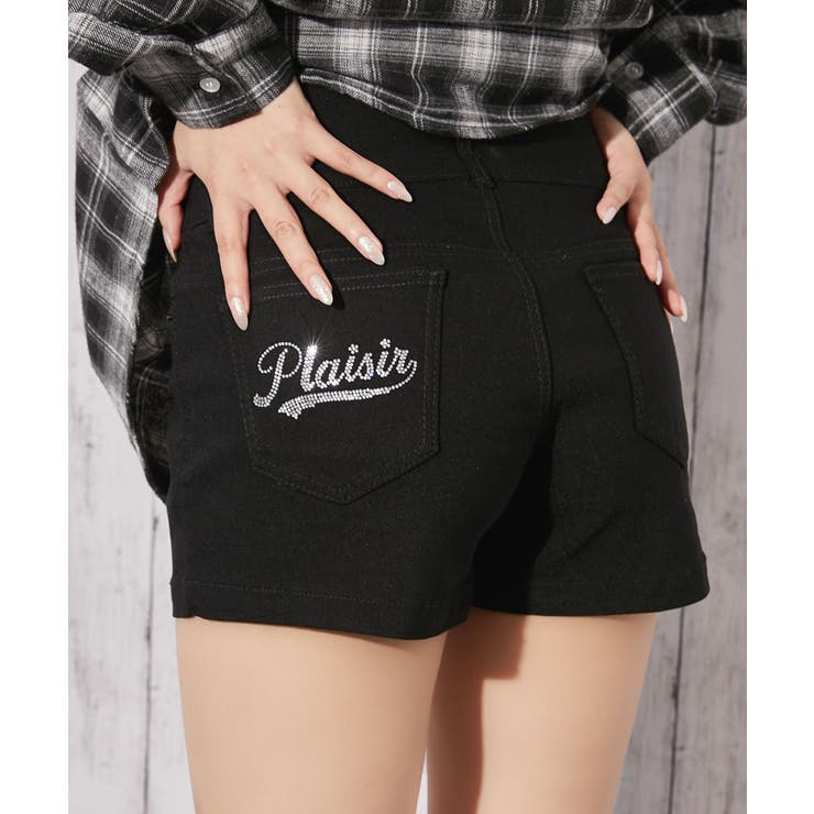ブラック | 《３つボタン・ラインストーンロゴ》ショートパンツ／ストリート×Ｙ２Ｋ／春夏 | GORGE 