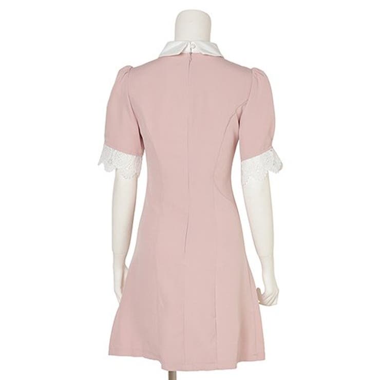 フェミニンピンクのレーシーな襟付きミニドレス[品番：GXAW0000799