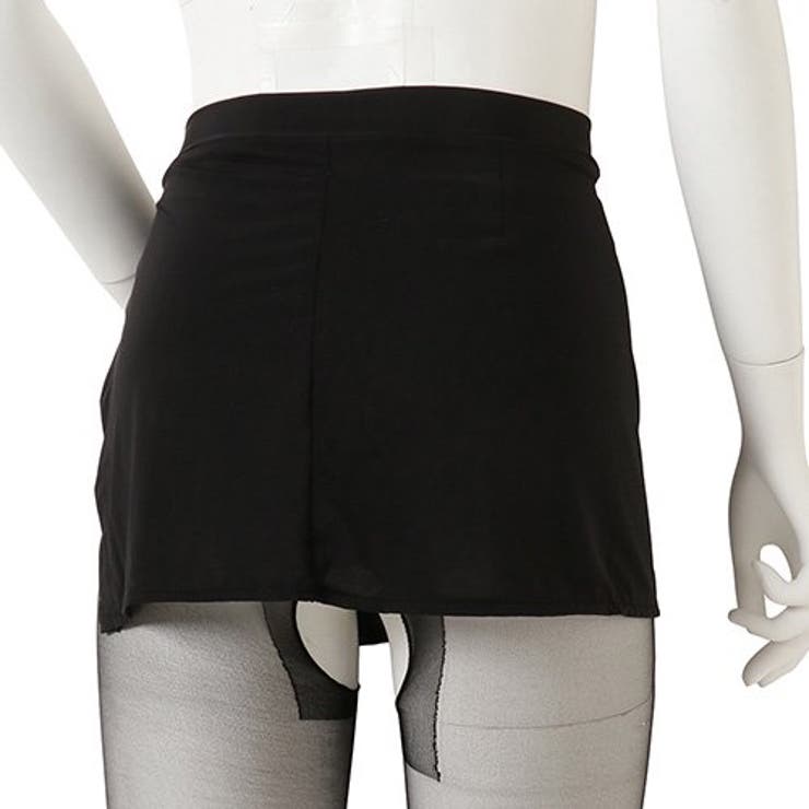 バストを強調し大胆カットから見える素肌でセクシーアピールが抜群の秘書風コスプレ | GRAXIA | 詳細画像16 