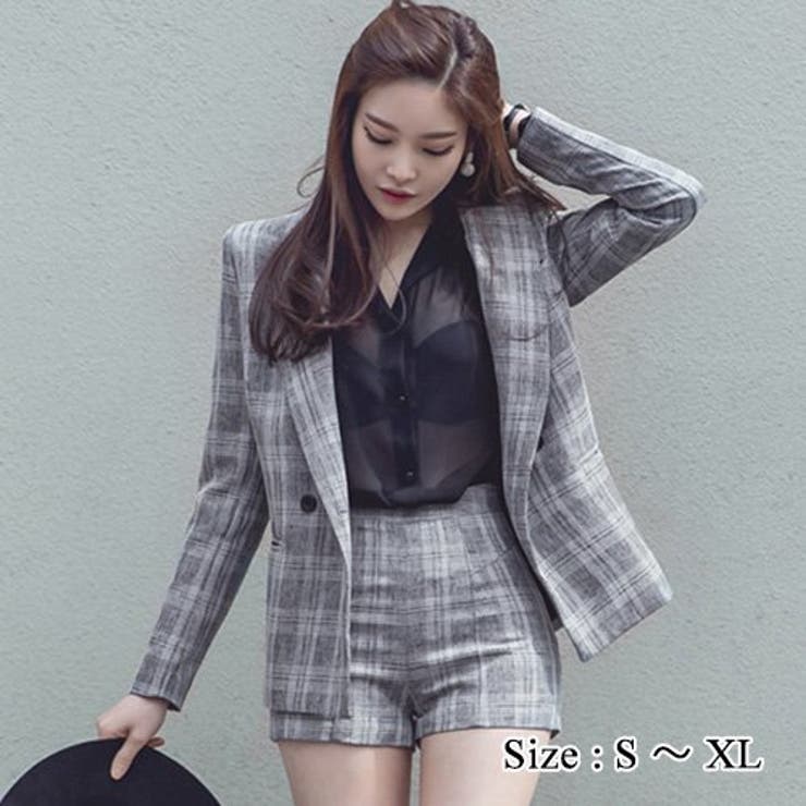 スラっと脚魅せして涼しげに着こなしたいミニ丈パンツスーツ(キャバスーツ CABA… | GRAXIA | 詳細画像1 