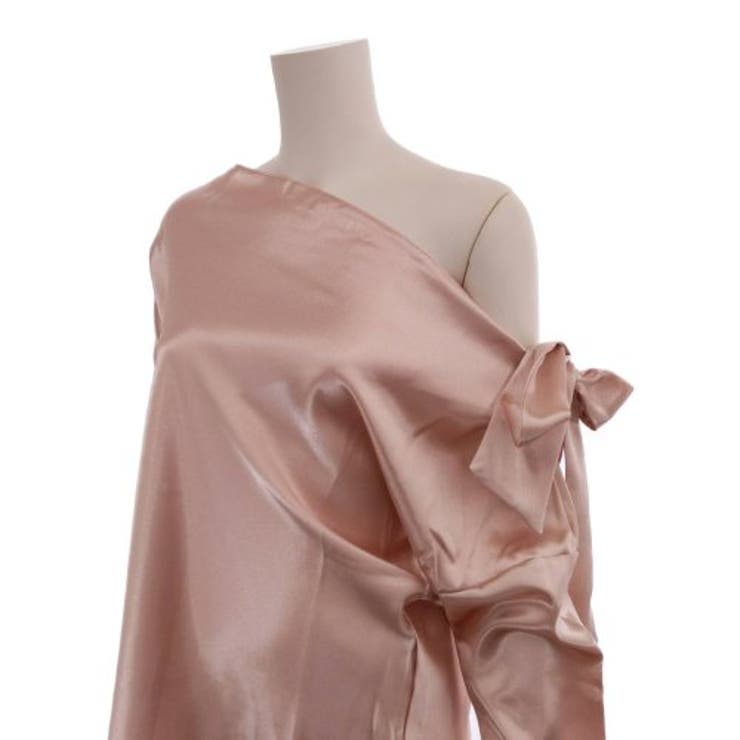 リボンでアレンジを楽しむワンショルダーブラウス(TOPS) | GRAXIA | 詳細画像13 