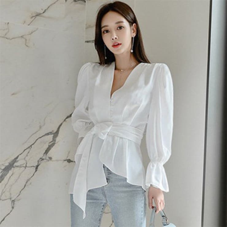 清楚で可憐な印象を与えるペプラムブラウス(TOPS) | GRAXIA | 詳細画像2 