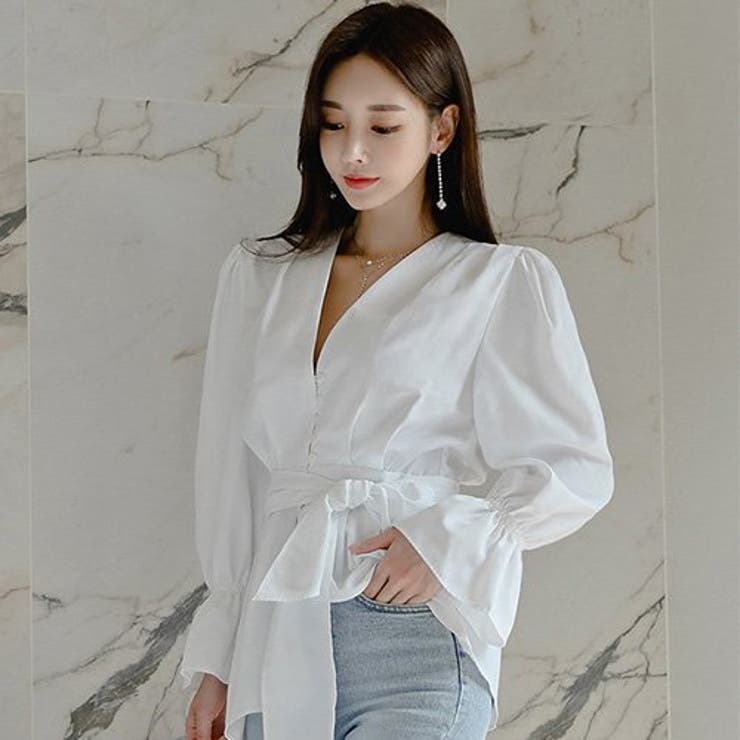 清楚で可憐な印象を与えるペプラムブラウス(TOPS) | GRAXIA | 詳細画像4 