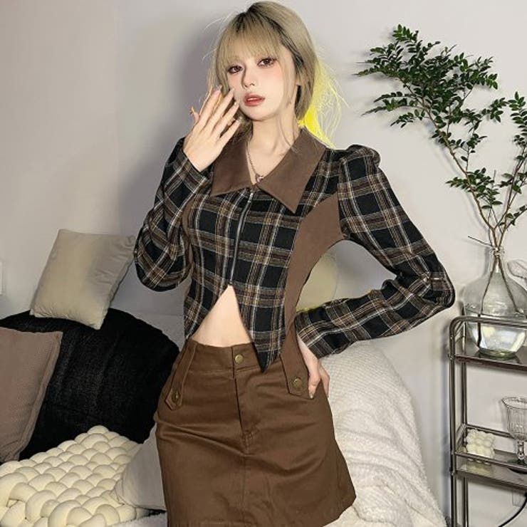 異素材をシルエットに沿って絶妙なバランスで組み合わせた変形ジップトップス(TOP… | GRAXIA | 詳細画像4 