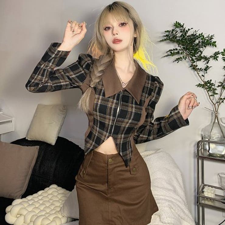 異素材をシルエットに沿って絶妙なバランスで組み合わせた変形ジップトップス(TOP… | GRAXIA | 詳細画像5 