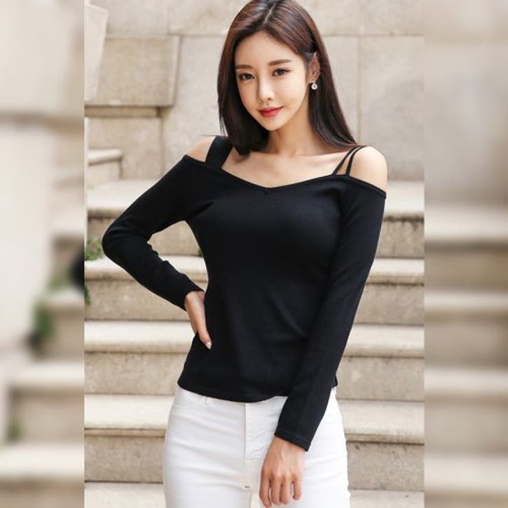 デコルテラインを綺麗に見せるオフショルダーニットトップス(TOPS) | GRAXIA | 詳細画像4 