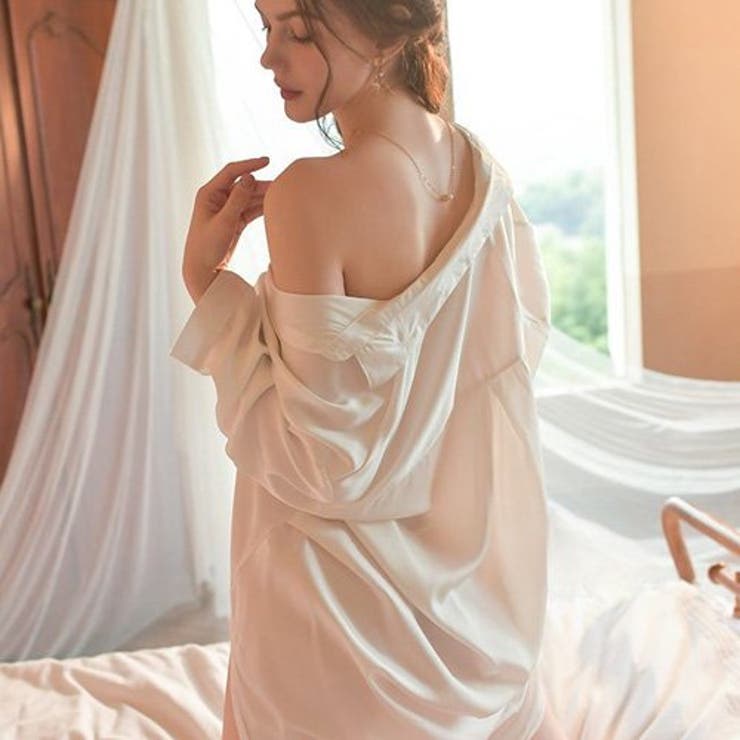 上質なリラックスタイムを約束してくれる彼シャツ風ルームウェア(セクシーランジェリ… | GRAXIA | 詳細画像14 