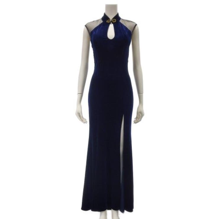 クラシカルデザインと大胆な背中見せで大人な雰囲気を漂わせるチャイナ風ロングドレス… | GRAXIA | 詳細画像12 