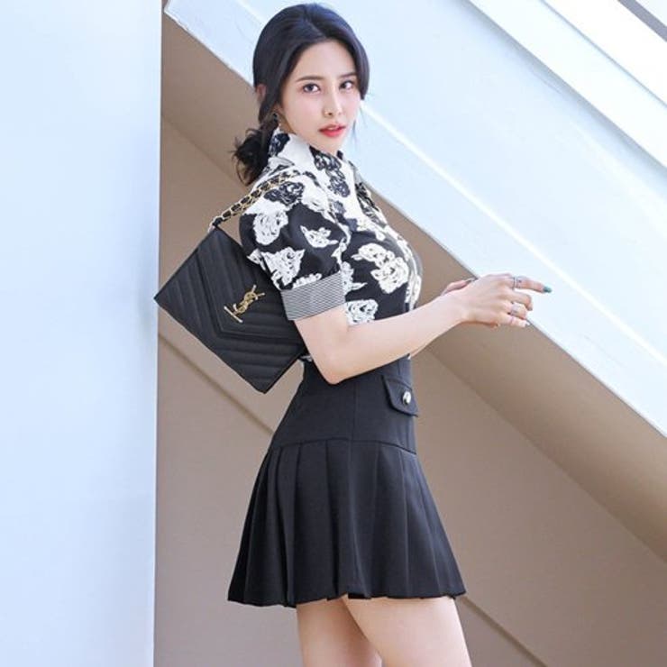 シックなモノトーンのバラが大人フェミニンなセットアップ(キャバドレス CABAR… | GRAXIA | 詳細画像6 