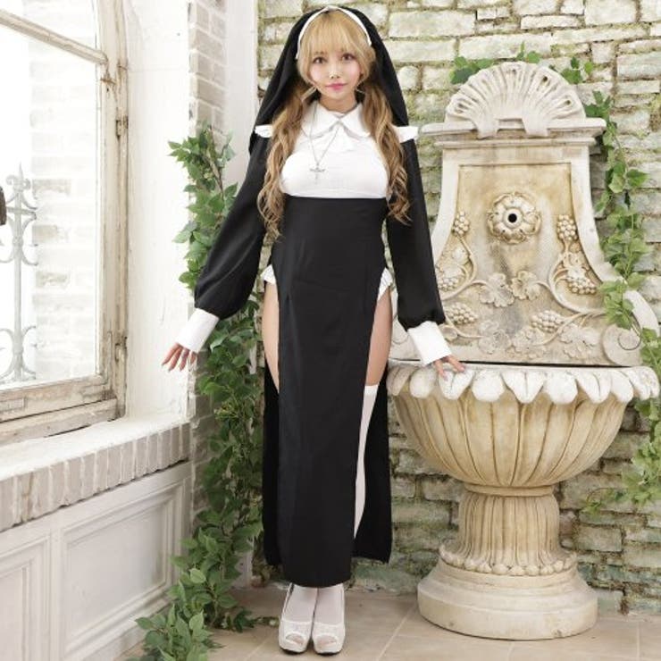 深めのスリットから覗くフリルにキュンとするシスター風コスプレ(COSPLAY) | GRAXIA | 詳細画像5 