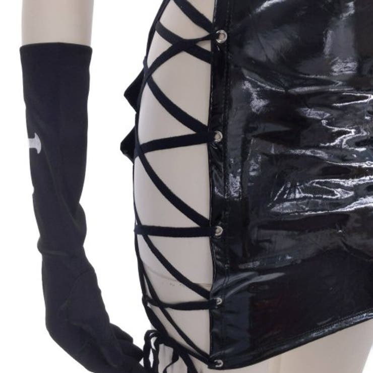 レースアップからのぞく素肌が大胆セクシーなシスター風コスプレ(COSPLAY) | GRAXIA | 詳細画像14 