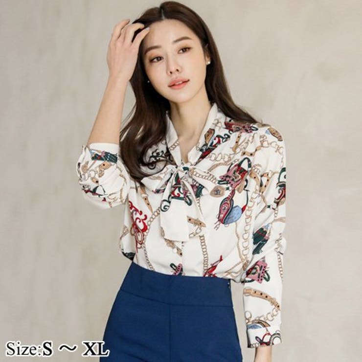 エレガントなスカーフ柄ボウタイシャツトップス(TOPS) | GRAXIA | 詳細画像1 