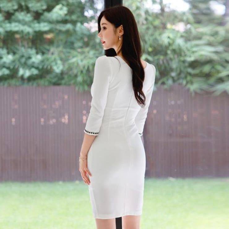 ゴールドのアクセントラインが女性らしい7分袖ワンピース | GRAXIA | 詳細画像5 