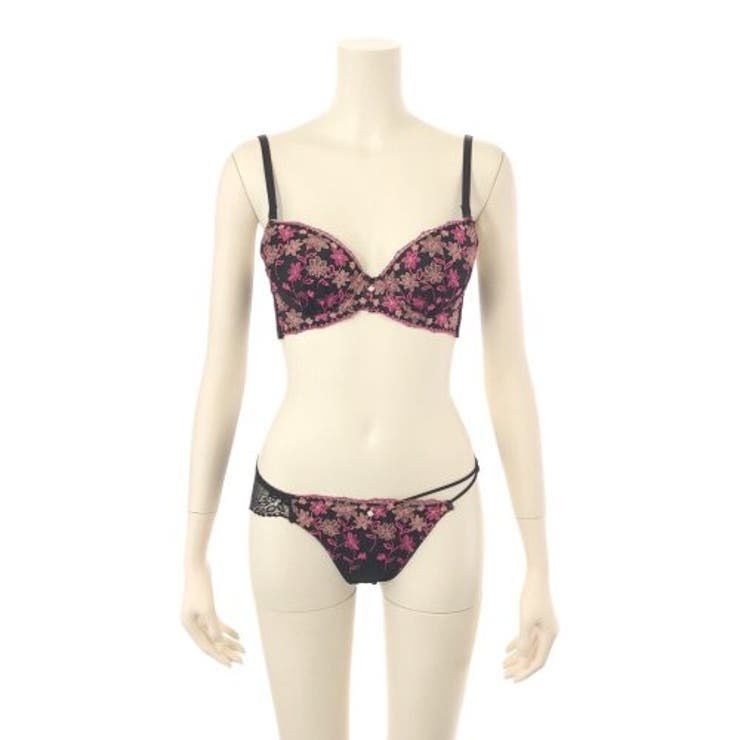 フラワー刺しゅうがメリハリを生むブラ・ショーツセット(ブラセット) | GRAXIA | 詳細画像7 