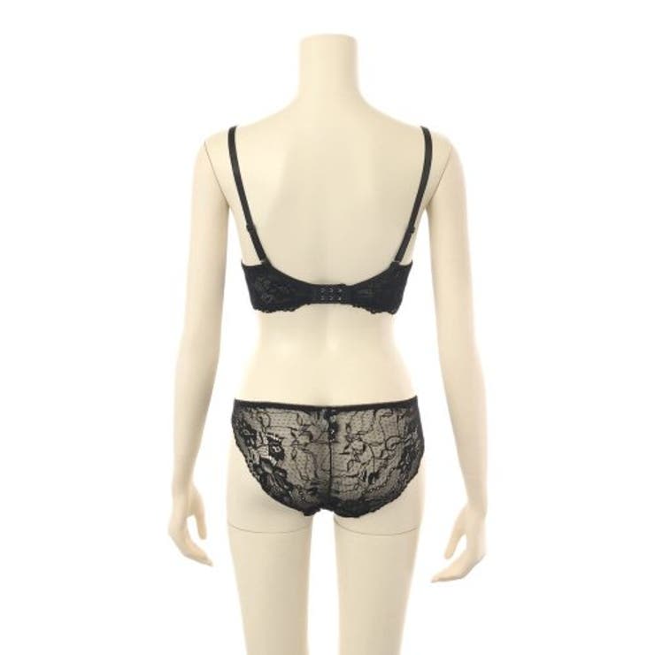 フラワー刺しゅうがメリハリを生むブラ・ショーツセット(ブラセット) | GRAXIA | 詳細画像10 