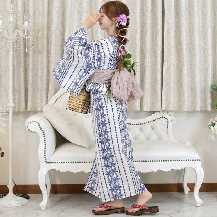 清楚な美しさが引き立つ花柄ライン浴衣3点セット(YUKATA)[品番