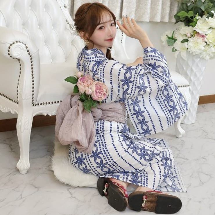 清楚な美しさが引き立つ花柄ライン浴衣3点セット(YUKATA)[品番