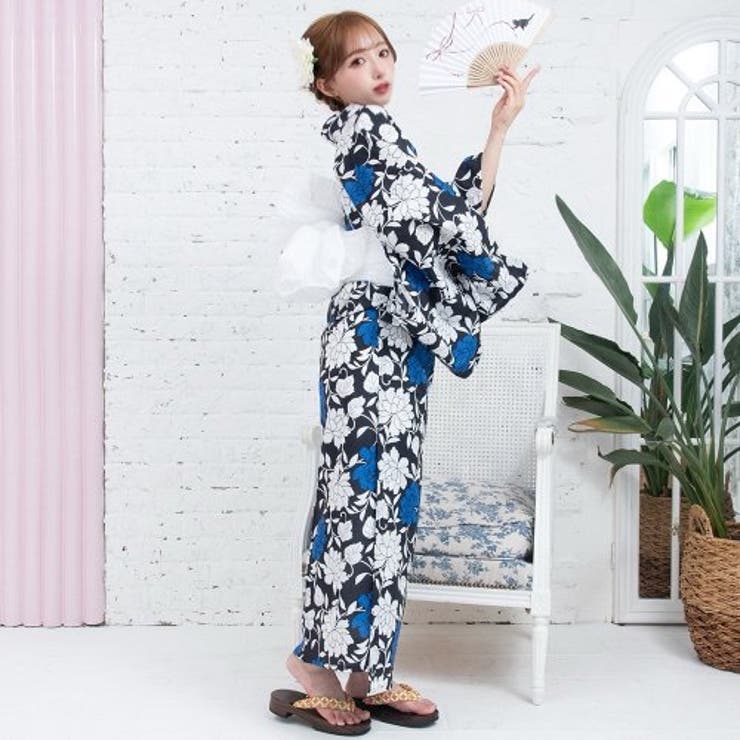 黒地に青の芍薬が幻想的に咲いた浴衣3点セット(YUKATA) | GRAXIA | 詳細画像5 