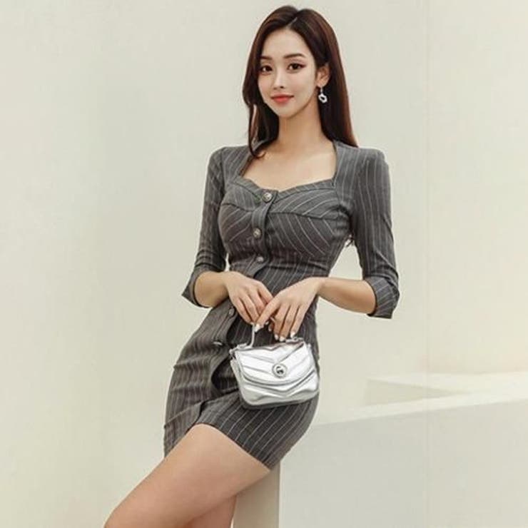 スーツライク素材で魅せる知的な大人ストライプタイトワンピース(キャバドレス CA… | GRAXIA | 詳細画像19 