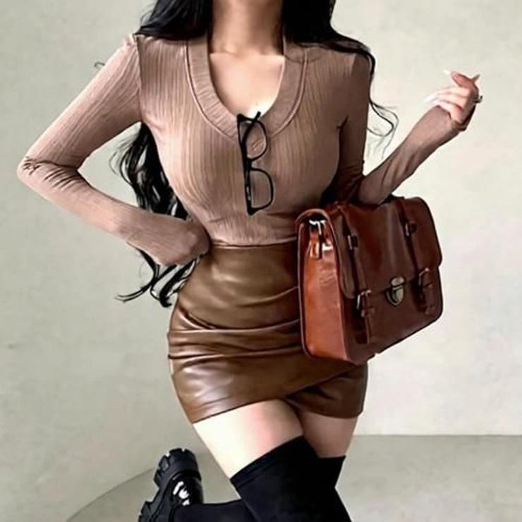 PUレザーの光沢で魅せる立体ドレープミニスカート(SKIRT) | GRAXIA | 詳細画像14 