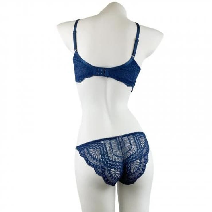 クロスストリングが魅せる美谷間×総レースの気品漂う大人のブラ ショーツセット(ブ… | GRAXIA | 詳細画像10 