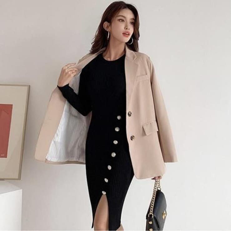 スタイルを語るサイドボタン×スリットが織りなす着痩せ効果抜群のリブニットワンピー… | GRAXIA | 詳細画像9 