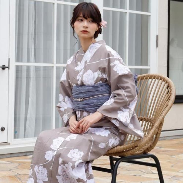 繊細な牡丹のモチーフと軽やかなラインが心惹かれる美しい表情を見せ上品で粋な佇まい… | GRAXIA | 詳細画像10 