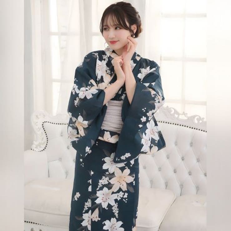 風情あふれる深緑に凛と浮かぶクラシック百合の浴衣2点セット(YUKATA) | GRAXIA | 詳細画像7 