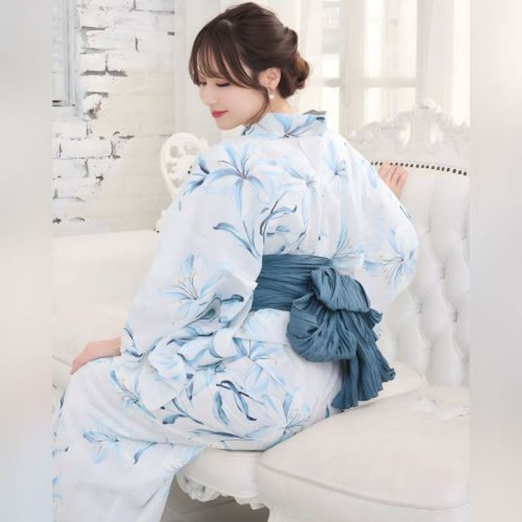 涼風まとう薄水色に凛と咲く古風な百合の浴衣2点セット(YUKATA) | GRAXIA | 詳細画像10 