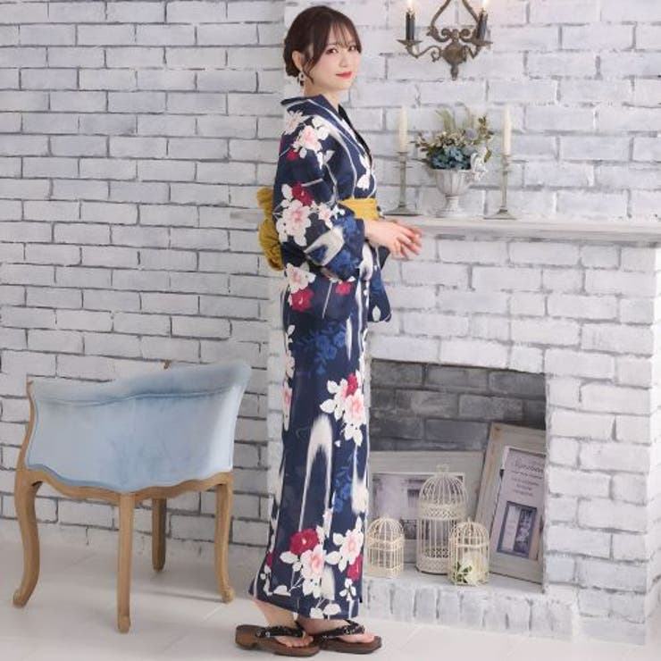 清涼な紺地に揺蕩う水流と艶めく紅椿が魅せるモダン浴衣2点セット(YUKATA) | GRAXIA | 詳細画像5 
