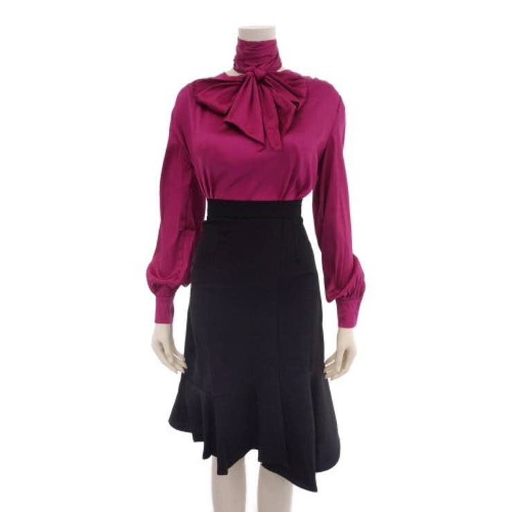 トレンドのボウタイブラウスでクールな大人の女性を演出するセットアップ(キャバドレ… | GRAXIA | 詳細画像11 