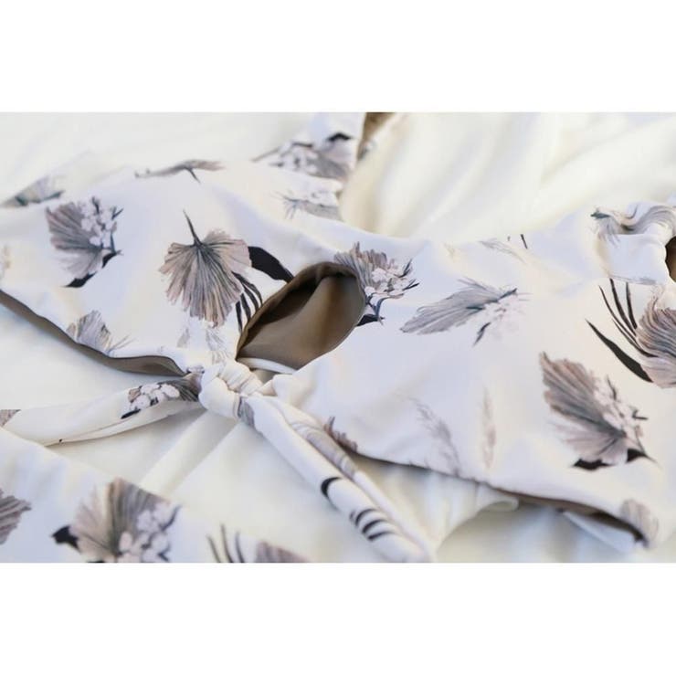 ロンＴ付き胸元カットアウト花柄ビキニ3点セット(水着・体型カバー水着) | GRAXIA | 詳細画像26 