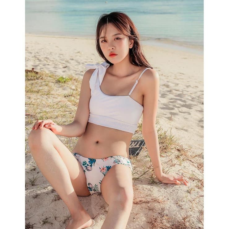 無地ショルダーリボン×サイドシャーリングパンツビキニ2点セット(水着・ビキニ) | GRAXIA | 詳細画像16 