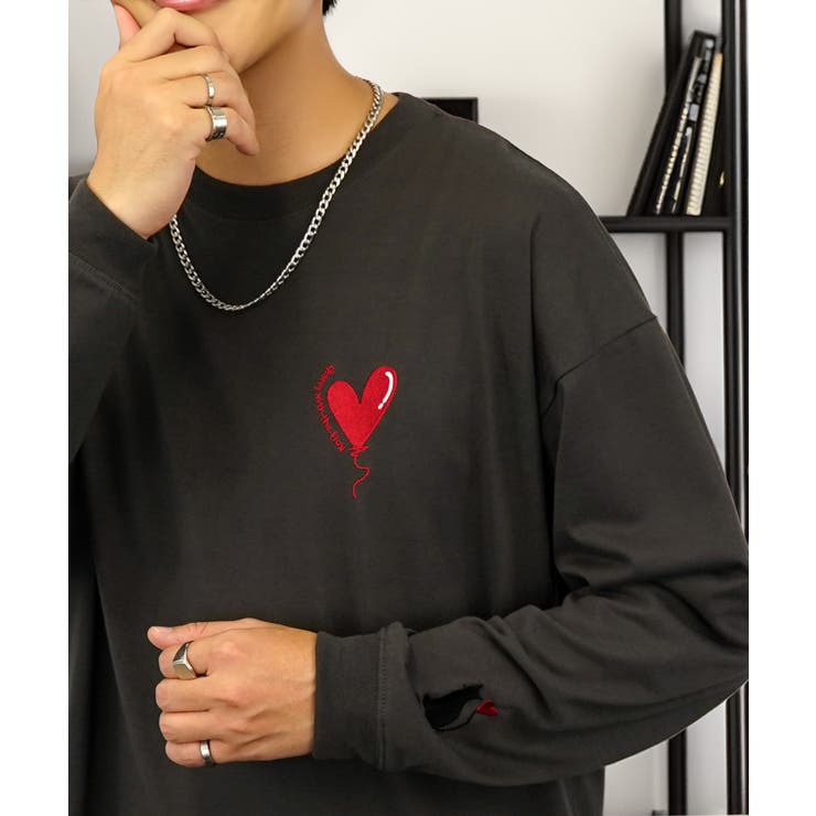 ハート 2か所刺繍 長袖Tシャツ 白 黒 Tシャツ