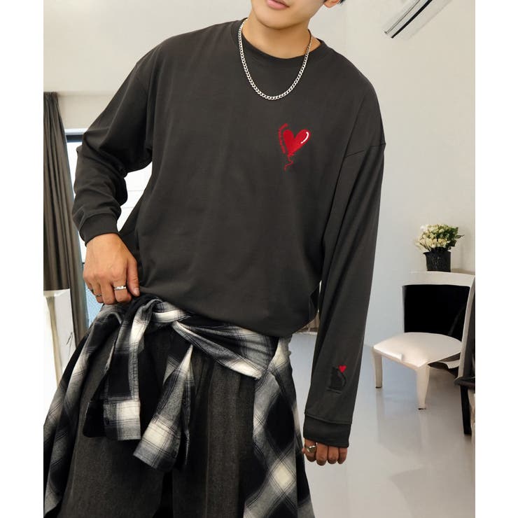 ハート 2か所刺繍 長袖Tシャツ 白 黒 Tシャツ