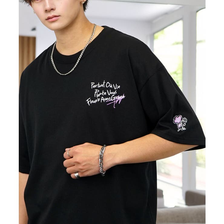 ブラック | 【刺繍】ワンポイント Tシャツ半袖 グラフィック フラワー ロゴ 袖刺繍 | GROOVY STORE