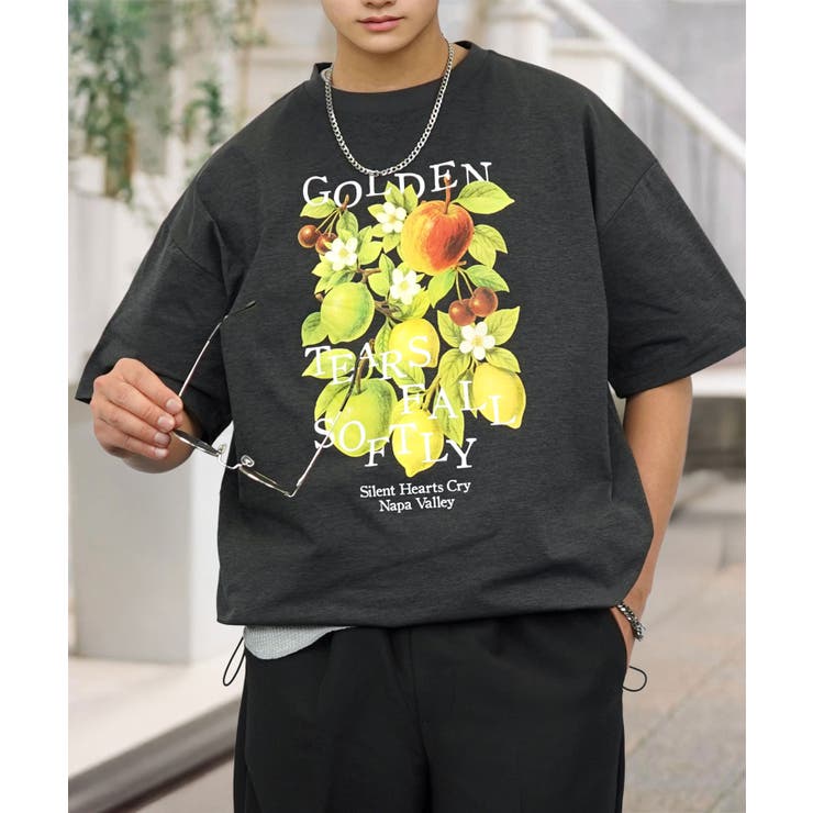 ブラック系‐フルーツ | ルーズフィット グラフィック 半袖Tシャツ 短丈可能 ドロスト | GROOVY STORE
