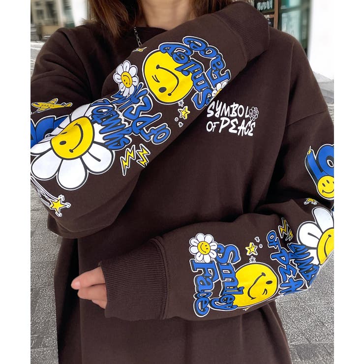 2種のﾃﾞｻﾞｲﾝ【SMILEY FACE】オーバーサイズ スマイル スウェット トレーナー 裏起毛 袖プリント #キャラクター ＃グラフィック