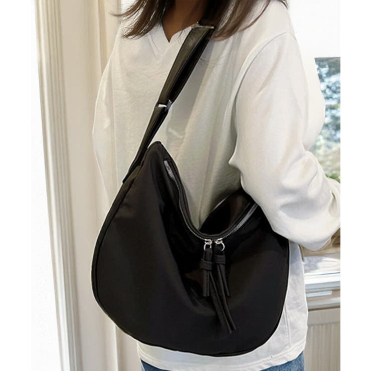 アジャスターベルト付き ショルダーバッグ 斜め掛け バッグ 韓国