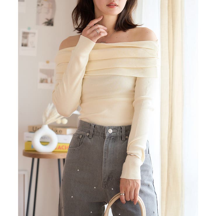 芸能人愛用 洗えるニット オフショルダー[品番 ギャザーオフショルダ―ニット タレントカード