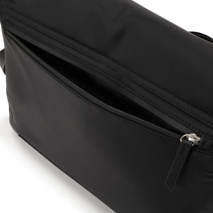 [GUESS] ROMA Flap Messenger クロスボディバッグ[品番：GUEW0009332]｜GUESS【MEN】（ゲス）の ...