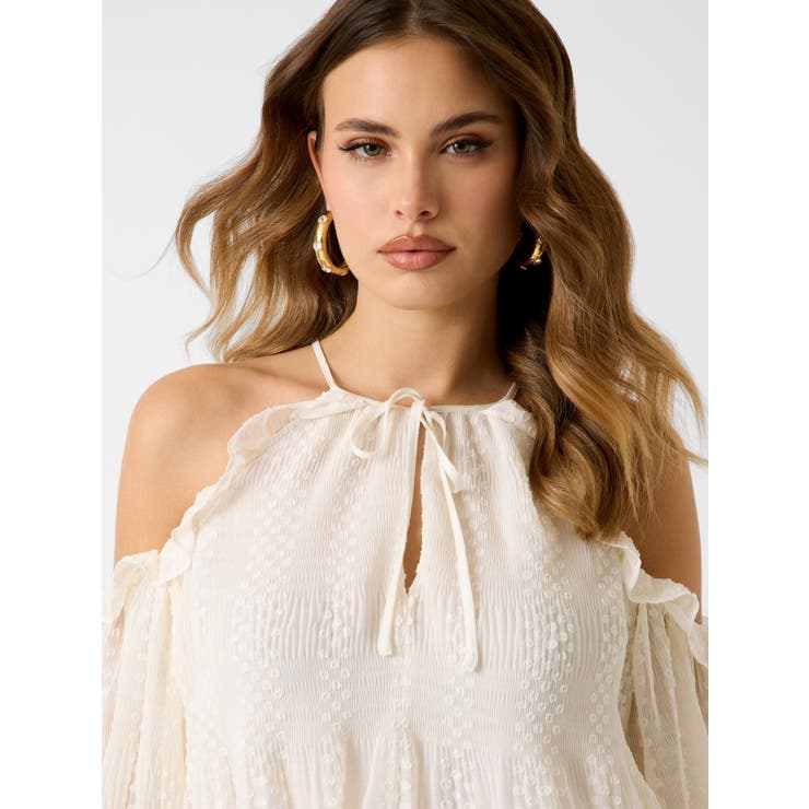 [GUESS]EMILIA Cold Shoulder Top ブラウス | GUESS【WOMEN】 | 詳細画像3 