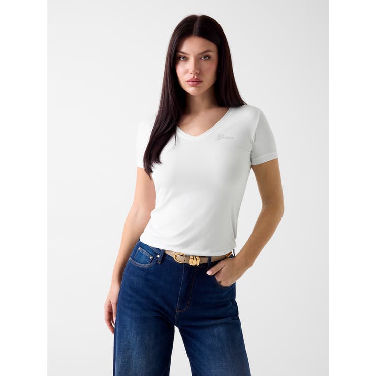G011 | [GUESS] MINI Logo V-Neck Tee | GUESS【WOMEN】