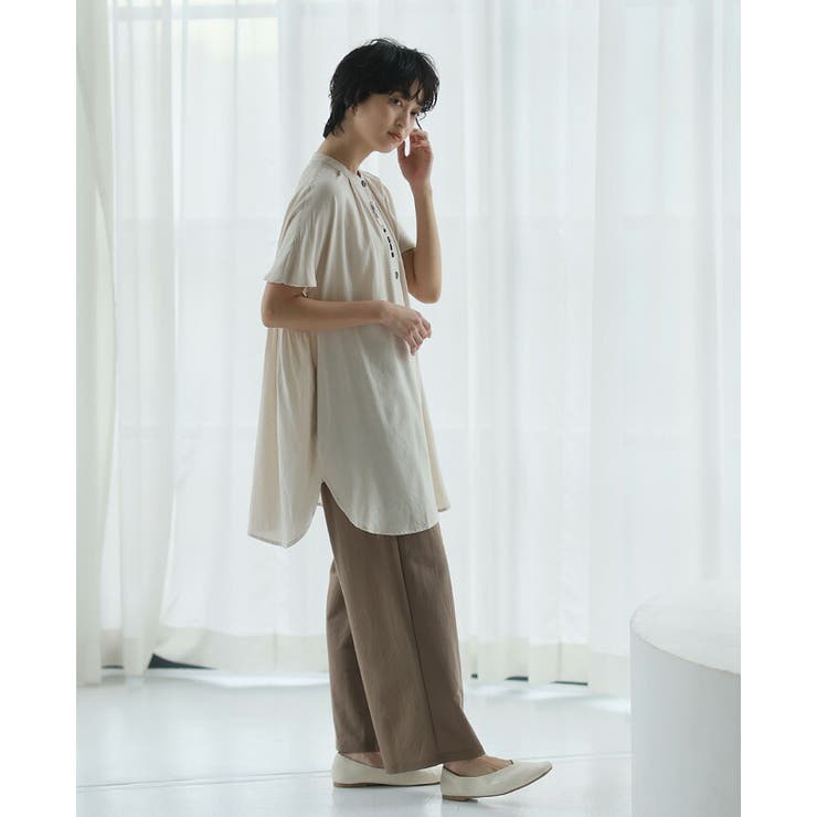胸元が華やぐ。いろんなボタンいっぱいブラウス ブラウス シャツ[品番