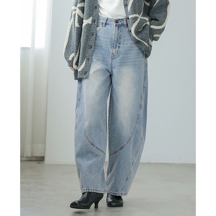 女性らしいシルエット。立体コクーンデニムパンツ バレルレッグ