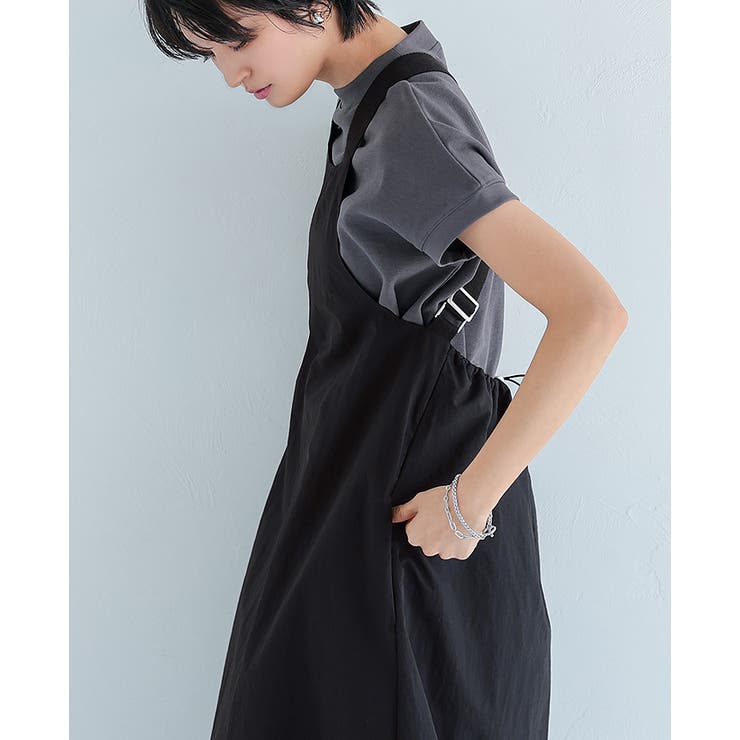 大人可愛い後ろ姿。ワッシャータフタ 後ろクロスエプロンワンピ