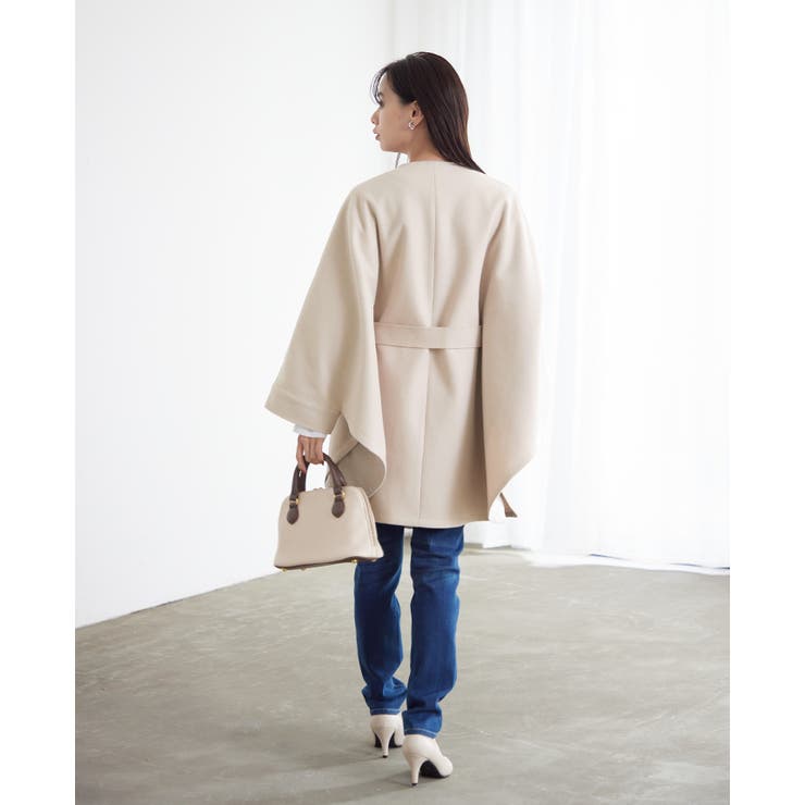 女性らしいオシャレアウター。ストール付きポンチョ ポンチョ